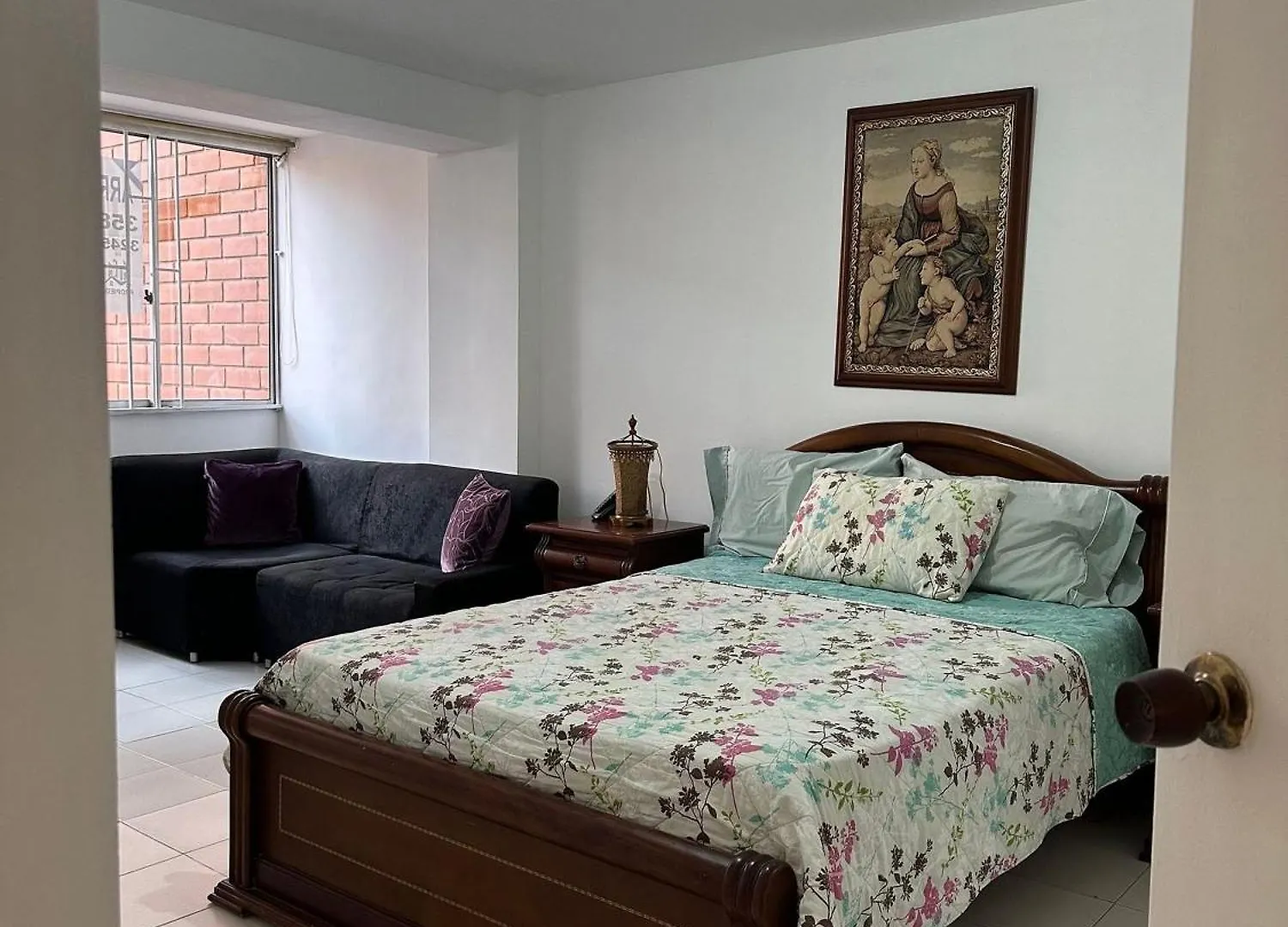 Espacioso Apartamento En El Corazon De Medellin